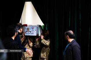 وداع با پیکر‌ مطهر  شهید حجت‌الاسلام محمد مقیسه رئیس شعبه ۵۳ دیوان عالی کشور در معراج شهدای تهران