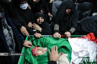 وداع با پیکر‌ مطهر  شهید حجت‌الاسلام علی رازینی رئیس شعبه ۳۹ دیوان عالی کشور در معراج شهدای تهران