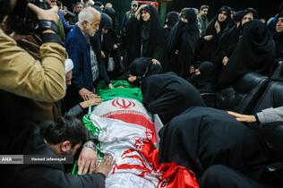 وداع با پیکر‌ مطهر  شهید حجت‌الاسلام علی رازینی رئیس شعبه ۳۹ دیوان عالی کشور در معراج شهدای تهران