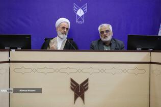 محمد مهدی طهرانچی رئیس دانشگاه آزاد اسلامی و آیت&zwnj;الله اعرافی مدیر حوزه&zwnj;های علمیه کشور