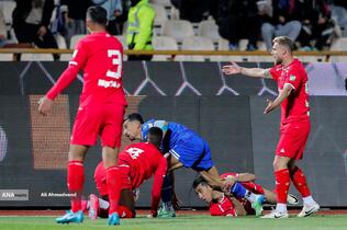 دیدارتیم های  استقلال و نساجی مازندران در هفته بیستم لیگ برتر فوتبال