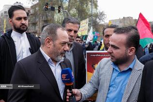 حضور امیر سرتیپ خلبان عزیز نصیرزاده وزیر دفاع و پشتیبانی نیروهای مسلح در راهپیمایی روز جهانی قدس در تهران 