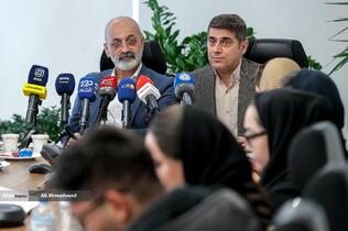 قدیر قیافه نایب&zwnj;رئیس اتاق بازرگانی، صنایع، معادن و کشاورزی ایران و علی چاغروند رئیس ستاد اکسپو اتاق بازرگانی ایران