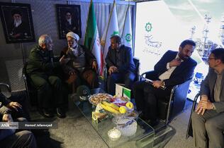 سردار عبدالرضا عابد فرمانده قرارگاه سازندگی خاتم‌الانبیا(ص) و حجت‌الاسلام موسی احمدی رییس کمیسیون انرژی مجلس شورای اسلامی در بیست و نهمین نمایشگاه بین المللی نفت ،گاز و پتروشیمی 