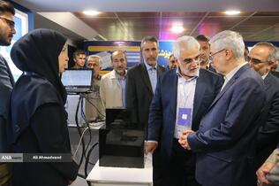 بازدید سرلشکر محمد باقری رئیس ستادکل نیروهای مسلح از نمایشگاه علمی دانشگاه آزاد 