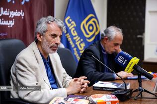 نضال حماده نویسنده لبنانی در آیین رونمایی از کتاب «سقوط دمشق» 