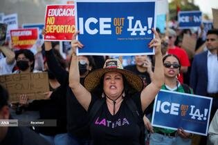 درگیری پلیس ضد شورش و معترضان در لس‌آنجلس آمریکا