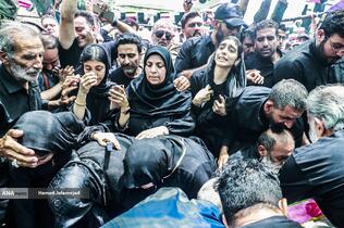 تشییع و خاکسپاری شهدای حملات رژیم صهیونیستی در قطعه42 بهشت زهرا(س)