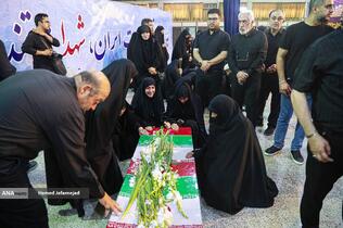 تشییع و خاکسپاری شهدای حملات رژیم صهیونیستی در قطعه42 بهشت زهرا(س)