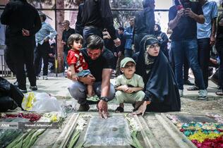 تشییع و خاکسپاری شهدای حملات رژیم صهیونیستی در قطعه42 بهشت زهرا(س)