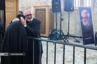 تشییع و تدفین پیکر مطهر دانشمند هسته‌ای شهید محمدمهدی طهرانچی رییس دانشگاه آزاد اسلامی و همسر گرانقدرش شهیده مژگان قراویری در حرم حضرت عبدالعظیم حسنی(ع)