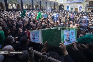 تشییع و تدفین پیکر مطهر دانشمند هسته‌ای شهید محمدمهدی طهرانچی رییس دانشگاه آزاد اسلامی و همسر گرانقدرش شهیده مژگان قراویری در حرم حضرت عبدالعظیم حسنی(ع)