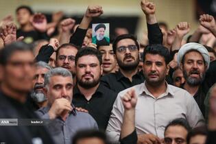 مراسم عزاداری شب هفتم محرم در حسینیه امام خمینی(ره)