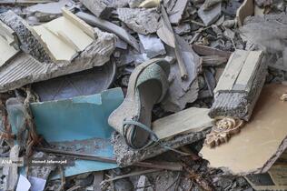 تخریب واحدهای مجاور منزل شهید دکتر محمدمهدی طهرانچی، دانشمند هسته ای و رئیس دانشگاه آزاد در مجتمع اساتید، میدان کتاب در حمله رژیم صهیونی به برخی مناطق و منازل مردم، شهروندان و دانشمندان هسته ای کشورمان در جریان جنگ تحمیلی دوازده روزه