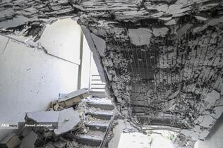 تخریب واحدهای مجاور منزل شهید دکتر محمدمهدی طهرانچی، دانشمند هسته ای و رئیس دانشگاه آزاد در مجتمع اساتید، میدان کتاب در حمله رژیم صهیونی به برخی مناطق و منازل مردم، شهروندان و دانشمندان هسته ای کشورمان در جریان جنگ تحمیلی دوازده روزه