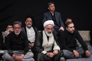عزاداری شب تاسوعای حسینی(ع) در حسینیه امام خمینی(ره)
