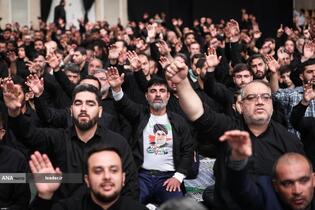 عزاداری شب تاسوعای حسینی(ع) در حسینیه امام خمینی(ره)