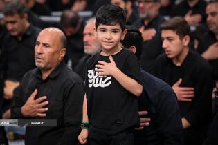 مراسم عزاداری شام غریبان حسینی (ع) در حسینیه امام خمینی