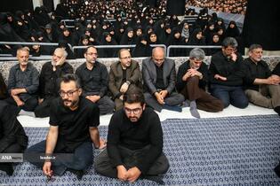 مراسم عزاداری شام غریبان حسینی (ع) در حسینیه امام خمینی