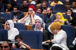 خبرنگاران خارجی میهمان در مراسم بزرگداشت شهدای رسانه در نبرد با رژیم صهیونیستی