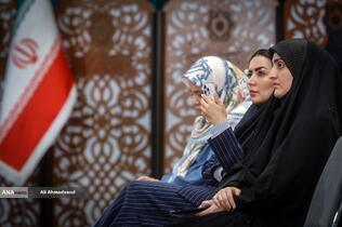 نشست خبری فاطمه مهاجرانی سخنگوی دولت در مرکز همایش‌های صداوسیما