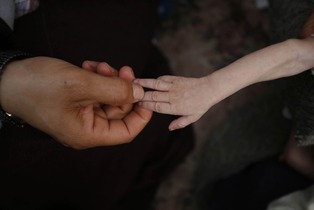 محاصره بی‌رحمانه غزه حکایت از مرگ کودکان و سالمندان بر اثر گرسنگی و سوءتغذیه دارد