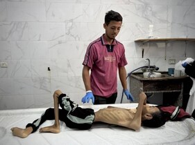 محاصره بی‌رحمانه غزه حکایت از مرگ کودکان و سالمندان بر اثر گرسنگی و سوءتغذیه دارد