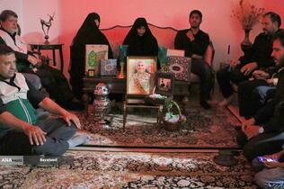 دیدار و تکریم خادمیاران رضوی منطقه 14 تهران با خانواده شهید محمدرضا زندی