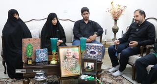 دیدار و تکریم خادمیاران رضوی منطقه 14 تهران با خانواده شهید محمدرضا زندی