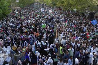 تداوم تظاهرات در کشورهای جهان در محکومیت سیاست گرسنگی دادن به مردم غزه