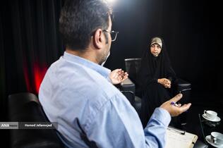 گفت و گو با الهام عابدینی خبرنگار و مجری تلویزیون