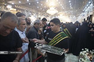 اجتماع مردم کنار مزار شهید سپهبد سلامی در ایام اربعین فرمانده دلاور سپاه اسلام