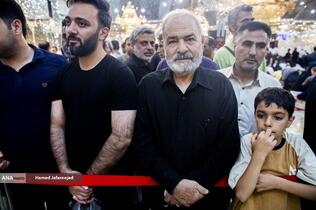 برادر شهید سلامی در اجتماع مردم کنار مزار شهید سپهبد سلامی 