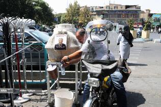 نوشیدن آب در گرمای تابستان