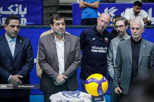 احمد دنیامالی وزیر ورزش و جوانان و روبرتو پیاتزا سرمربی تیم ملی والیبال ایران