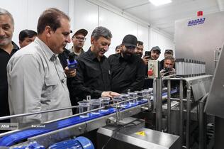 بازدید رئیس ستاد فرمان اجرائی امام(ره) از خدمت رسانی موکب داران اربعین حسینی مرز مهران