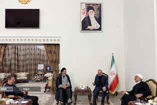 دیدار سفیر ایران در عراق با نماینده بعثه مقام معظم رهبری