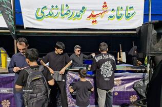 برپایی موکب خادمیاران و یاوران رضوی منطقه دارالمومنین در مسیر پیاده‌روی جاماندگان اربعین