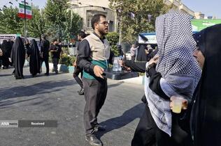 برپایی موکب خادمیاران و یاوران رضوی منطقه دارالمومنین در مسیر پیاده‌روی جاماندگان اربعین