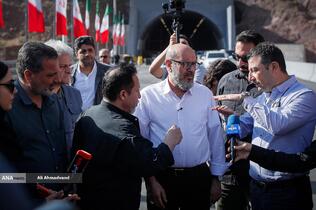 حسین دهقان رئیس بنیاد مستضعفان