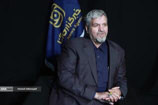 گفت و گو با مصطفی کواکبیان