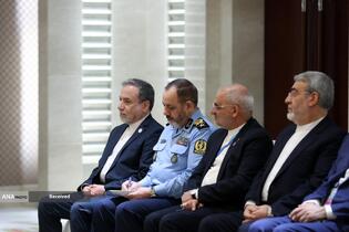 دیدار نخست وزیر پاکستان با مسعود پزشکیان رییس جمهور