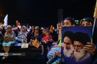 اجتماع بزرگ مردمی &laquo;عید بیعت&raquo; در میدان امام حسین (ع)