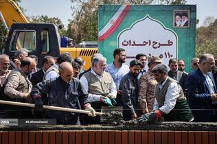 محمدصادق معتمدیان استاندار تهران و  سردار حسن حسن‌زاده فرمانده سپاه تهران