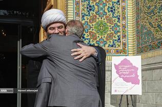 مراسم افتتاح نمایشگاه « آیینه‌های نعت» آیین گرامیداشت ۱۵۰۰مین سالگرد میلاد پیامبر اکرم(ص) با حضور حجت‌الاسلام والمسلمین محمد قمی رییس سازمان تبلیغات اسلامی