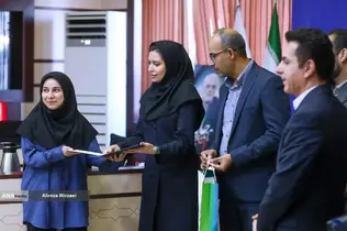 تجلیل از دانشجویان راه یافته به مرحله نهایی هفدهمین المپیاد علمی دانشجویان علوم پزشکی دانشگاه آزاد اسلامی