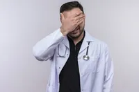 اعلام فهرست بخشی از افرادی که فاقد مجوز قانونی پزشکی هستند