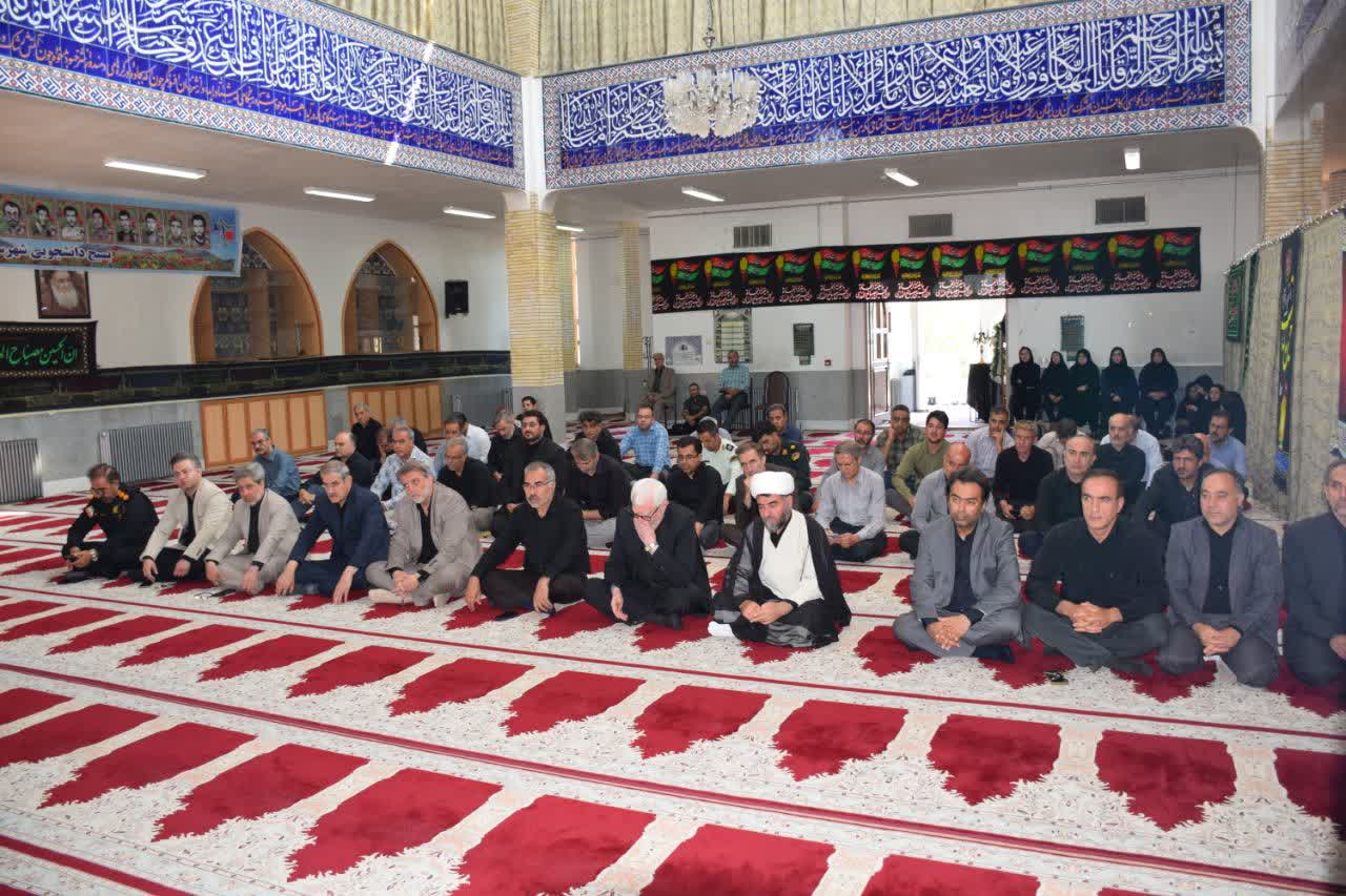 امام شهید به ما آموختند که اتحاد و همبستگی کلید پیروزی بر دشمنان آمریکایی ـ صهیونیستی است امام شهید به ما آموختند که اتحاد و همبستگی کلید پیروزی بر دشمنان آمریکایی ـ صهیونیستی است