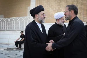 دیدار علیرضا بیات رئیس سازمان حج و زیارت  با حجت الاسلام حکیم