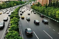 بررسی ترافیک صبحگاهی پایتخت/ تردد در خیابان‌ها و بزرگراه‌ها روان است